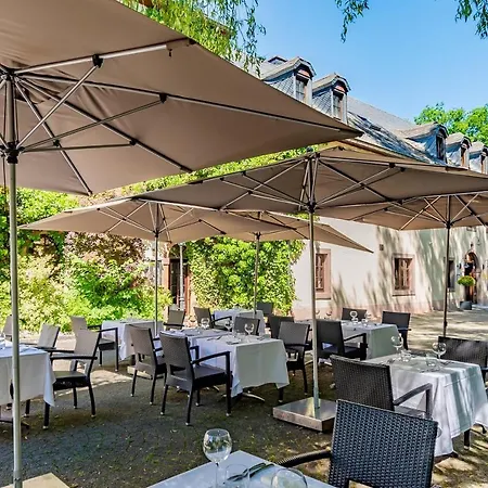 Aux Tanneries De 3*
