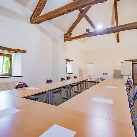 Aux Tanneries De Hotel