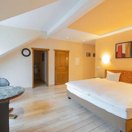 Szálloda Aux Tanneries De 3*