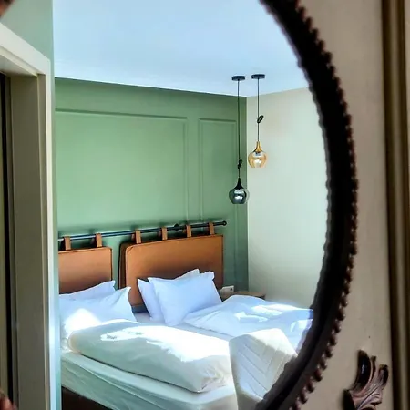 Hotel Aux Tanneries De 3*