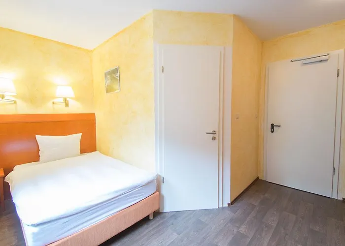 Aux Tanneries De Otel