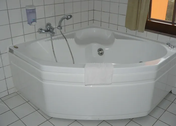 Aux Tanneries De Hotel 3*