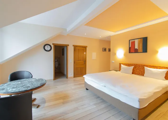 Hotel Aux Tanneries De 3*