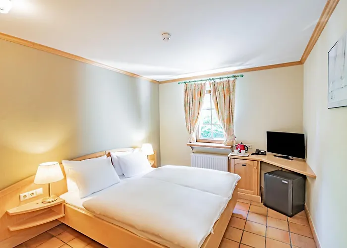 Hotel Aux Tanneries De 3*